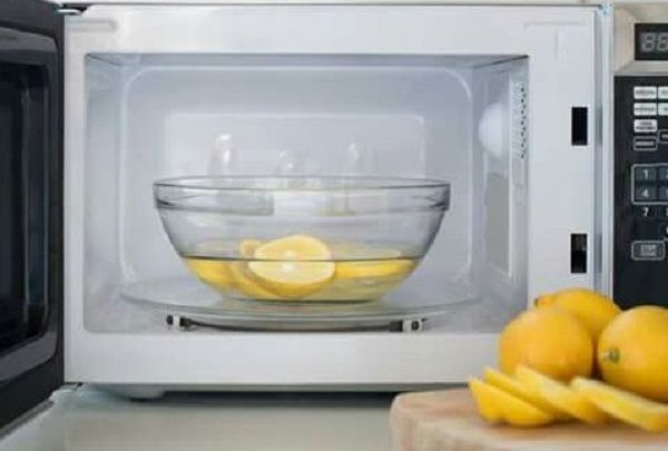 Tips To Clean Your Microwave