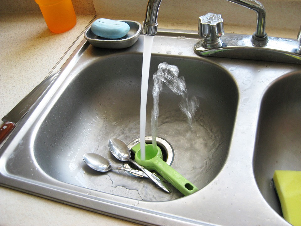 Stainless steel faucet stains. How to clean it? : r/CleaningTips